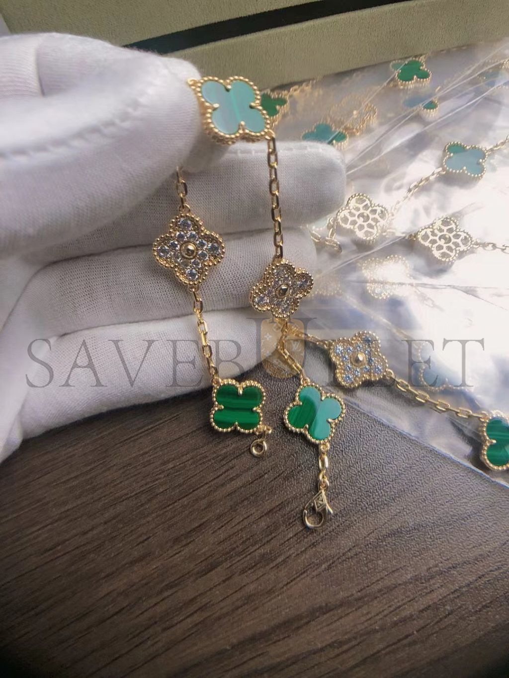 v*n cl*f arpels vintage alhambra bracelet, 5 motifs - yellow gold, Di*m*nd, malachite  vcaro7gq00