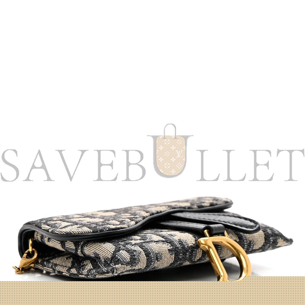 D*or oblique nano saddle chain pouch blue (11*9*2.5cm)