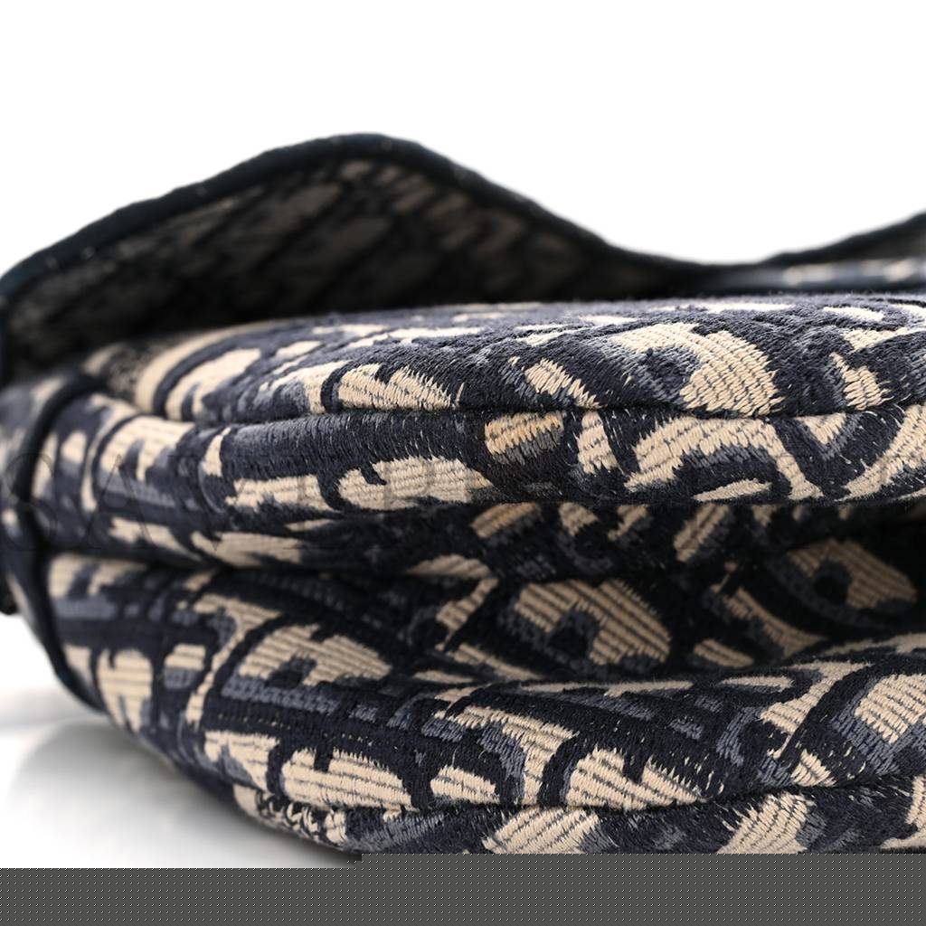 D*or oblique embroidered saddle bag blue (25*19*5.1cm)